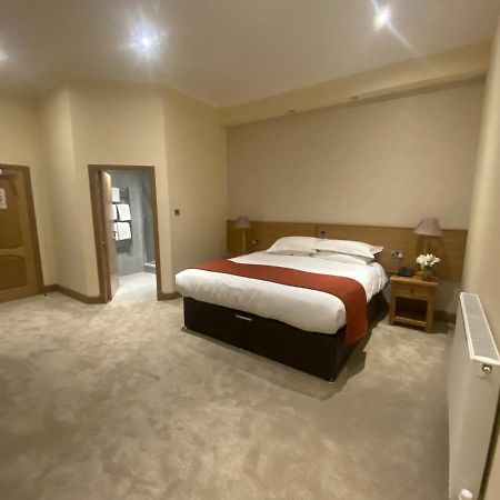 The City Hotel Dunfermline Ngoại thất bức ảnh