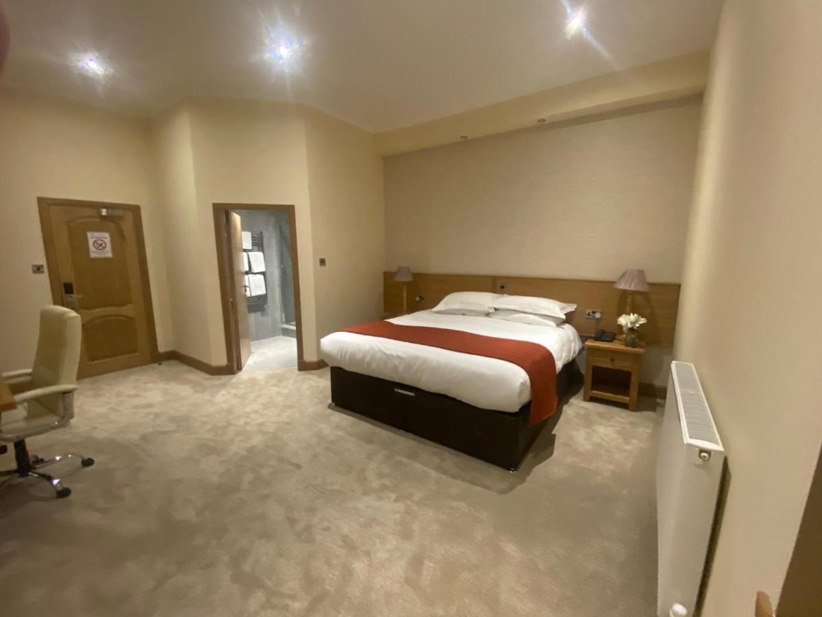 The City Hotel Dunfermline Ngoại thất bức ảnh