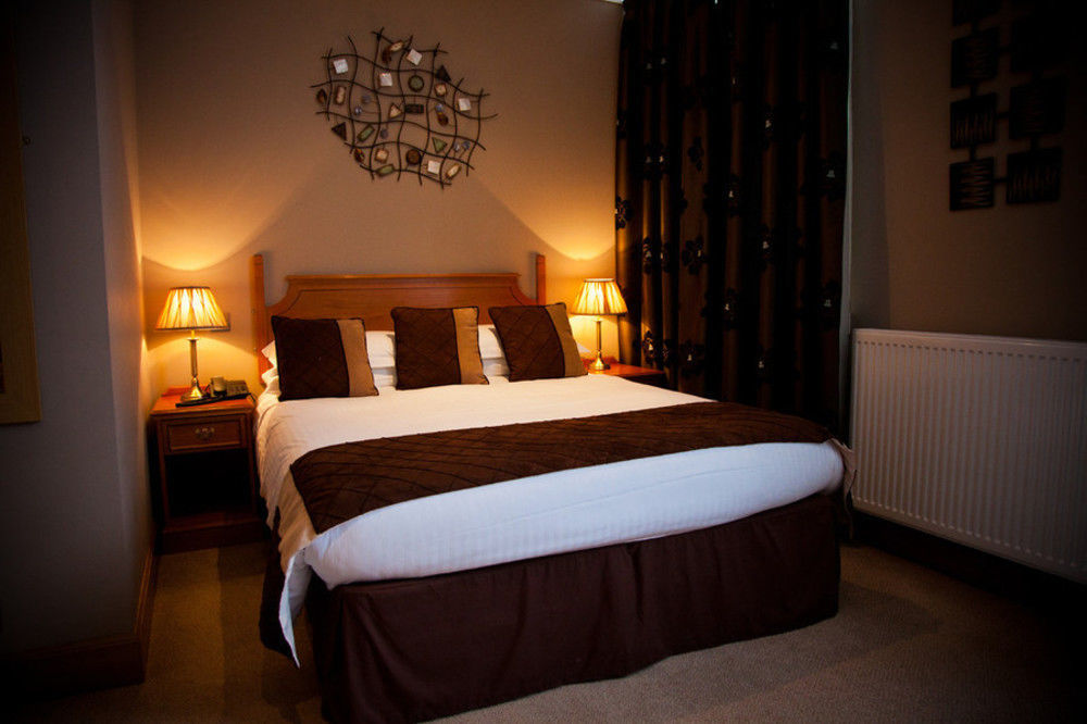 The City Hotel Dunfermline Ngoại thất bức ảnh